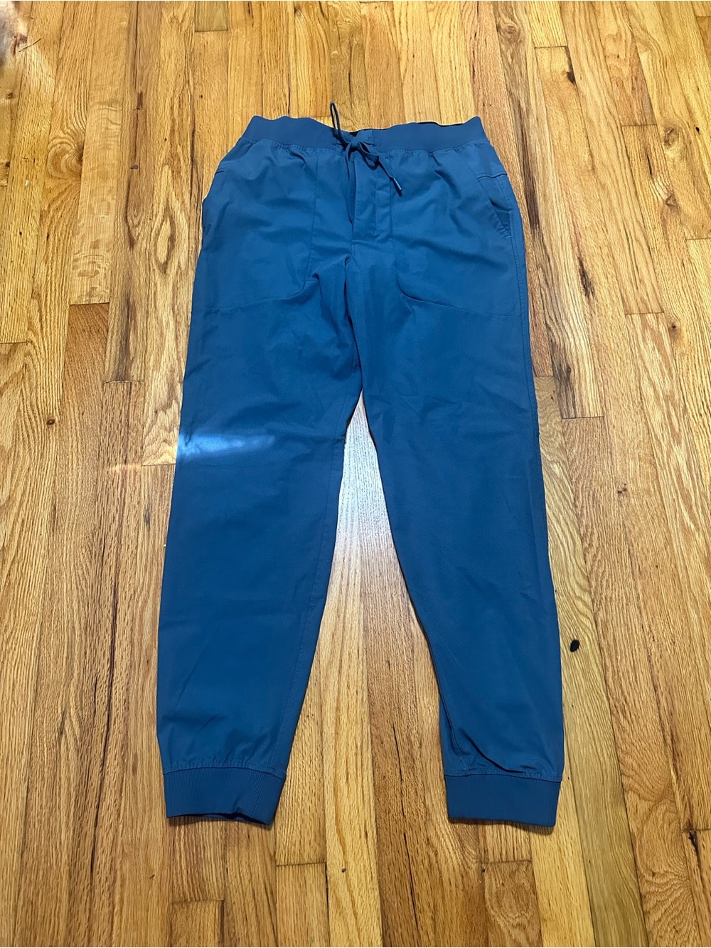 Lululemon Men's large Blue Jogger Pants - Comfort Fit